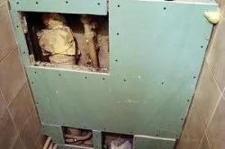Як заховати труби в туалеті простими способами (туалеті) Як заховати труби в туалеті простими способами