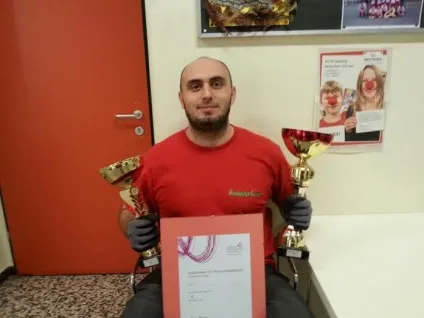 Чеченці в Австрії - між Целле і Парижем (Австрії Німеччині ставлення сильно) Чеченці в Австрії - між Целле і Парижем