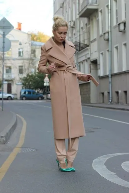 Як вибрати і де купити ідеальне бежеве пальто в стилі max mara! Стилісти школи шопінгу радять! (Послуги стиліста) Як вибрати і де купити ідеальне бежеве пальто в стилі max mara! Стилісти школи шопінгу радять!