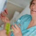 Як вилікувати гайморит в домашніх умовах антибіотиками і народними засобами без проколу назавжди (умовах) Як вилікувати гайморит в домашніх умовах антибіотиками і народними засобами без проколу назавжди
