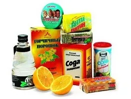 Як вивести масну пляму з куртки