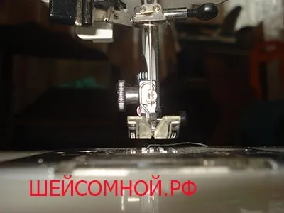 Як замінити голку і почистити швейну машину ший зі мною