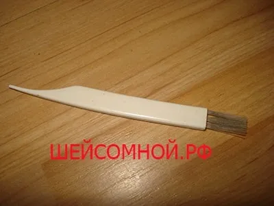 Як замінити голку і почистити швейну машину ший зі мною