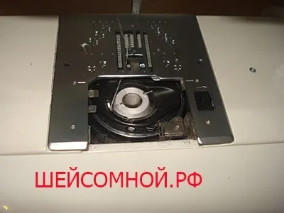 Як замінити голку і почистити швейну машину ший зі мною