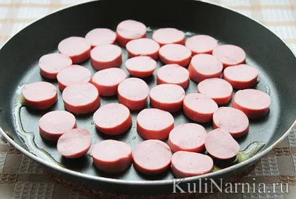 Капуста тушкована з сосискою рецепт з фото (сосискою) Капуста тушкована з сосискою рецепт з фото
