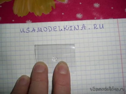 Кошик - конфетніца з ромашками з бісеру (зеленого рожевого кольорів) Кошик - конфетніца з ромашками з бісеру