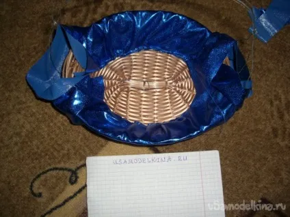 Кошик - конфетніца з ромашками з бісеру (кошик) Кошик - конфетніца з ромашками з бісеру