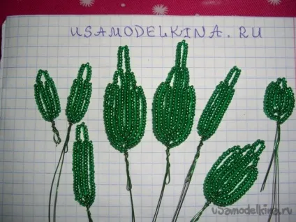 Кошик - конфетніца з ромашками з бісеру (зеленого рожевого кольорів) Кошик - конфетніца з ромашками з бісеру