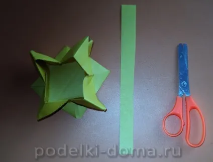 Кошик з паперу, коробочка ідей і майстер-класів (кожен кут квадрата) Кошик з паперу, коробочка ідей і майстер-класів