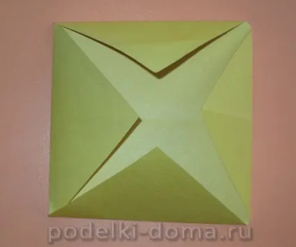 Кошик з паперу, коробочка ідей і майстер-класів (кожен кут квадрата) Кошик з паперу, коробочка ідей і майстер-класів