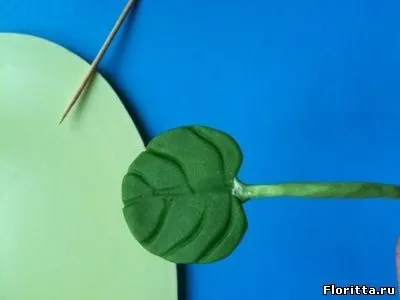 Фіалки з холодного фарфору