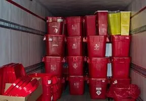 Чим небезпечні медичні відходи (Мова даному випадку) Чим небезпечні медичні відходи