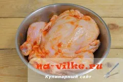 Курка на банці з водою в духовці - покроковий рецепт приготування (духовці) Курка на банці з водою в духовці - покроковий рецепт приготування