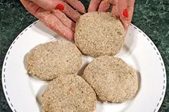Курячі котлети - калорійність, корисні властивості (курячі) Курячі котлети - калорійність, корисні властивості