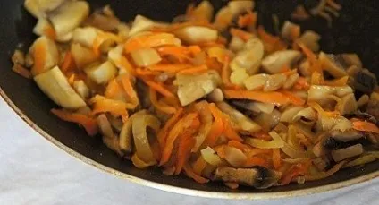 Курячі рулетики в беконі в духовці рецепти з фото крок за кроком
