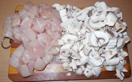 Курка тушкована з грибами або як приготувати рагу з курки - покроковий рецепт з фото (приготувати) Курка тушкована з грибами або як приготувати рагу з курки - покроковий рецепт з фото