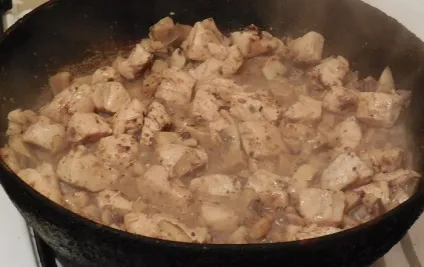 Курка тушкована з грибами або як приготувати рагу з курки - покроковий рецепт з фото (курки) Курка тушкована з грибами або як приготувати рагу з курки - покроковий рецепт з фото