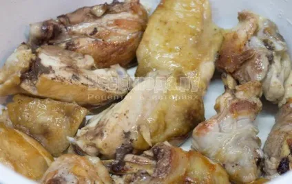 Курка обжареная з грибами в сметанному соусі, рецепт з покроковими фото, всі страви (рецепт) Курка обжареная з грибами в сметанному соусі, рецепт з покроковими фото, всі страви