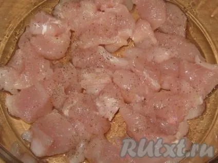 Курка з овочами під сирно-вершковим соусом - рецепт з фото