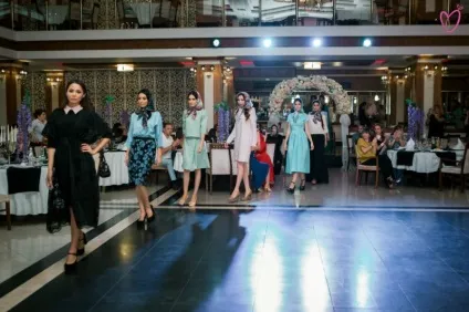 Модний показ «fashion show» в Дагестані як це було (show) Модний показ «fashion show» в Дагестані як це було