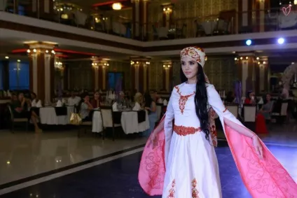 Модний показ «fashion show» в Дагестані як це було (звіт з модного показу) Модний показ «fashion show» в Дагестані як це було