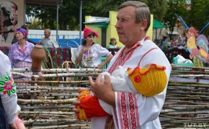 Молоді не жартують, у них проблем багато
