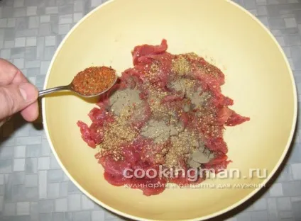 М'ясо смажене з картоплею і овочами - кулінарія для чоловіків (смаженого картоплею овочами) М'ясо смажене з картоплею і овочами - кулінарія для чоловіків