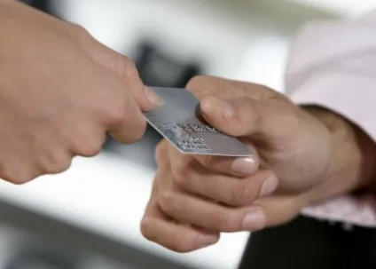 Що робити, якщо закінчується термін дії карти ощадбанку (термін) Що робити, якщо закінчується термін дії карти ощадбанку