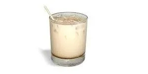 Непоєднуване, але дуже смачне молоко і горілка, about the drinks (коктейлі з горілкою і молоком) Непоєднуване, але дуже смачне молоко і горілка, about the drinks