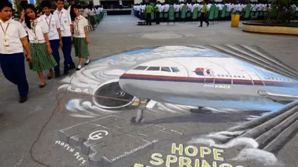 Нестиковки і дивні обставини зникнення та краху боїнгів malaysia airlines