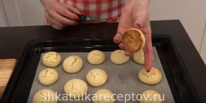 Дуже смачне тістечко - персики - покроковий рецепт з фото (персики) Дуже смачне тістечко - персики - покроковий рецепт з фото