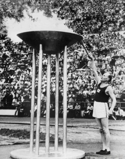 Олімпійський вогонь в історії, softmixer (доставляє Олімпійський факел) Олімпійський вогонь в історії, softmixer