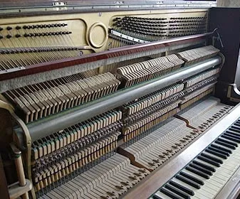 Визначення віку і цінності фортепіано (hersteller) Визначення віку і цінності фортепіано