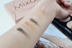 Палітра тіней mixology від sephora - абсолютний маст-хев цього літа - fantastic beauty world (маст-хев) Палітра тіней mixology від sephora - абсолютний маст-хев цього літа - fantastic beauty world