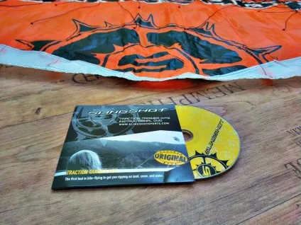 Пілотажний кайт, як вікно в світ кайтсерфінгу (кайт) Пілотажний кайт, як вікно в світ кайтсерфінгу