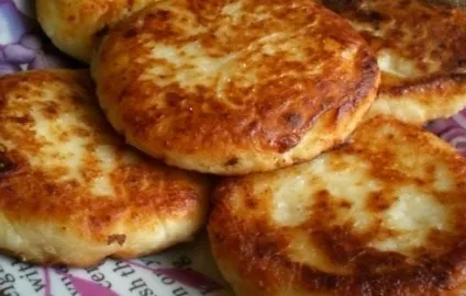 Чому сирники розвалюються, готуємо смачні сирники разом (смачні) Чому сирники розвалюються, готуємо смачні сирники разом