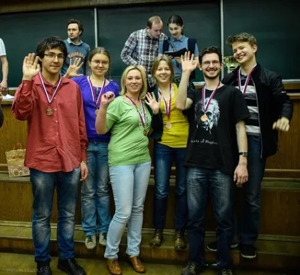 Вітаємо з перемогою! Ура! (Посівши перше місце) Вітаємо з перемогою! Ура!