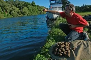 Прикормка риби за допомогою рогаток, настройка і варіанти підгодовування на рибалці (всього користуватися однією) Прикормка риби за допомогою рогаток, настройка і варіанти підгодовування на рибалці