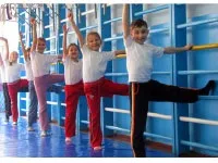 Просто одяг для школярів