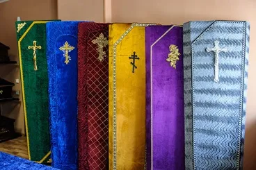 Ритуальні речі для похорону (призначення тканин оббивки трун) Ритуальні речі для похорону
