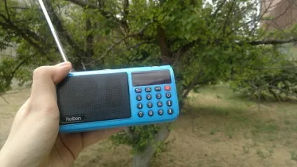 Rolton t50 - огляд бюджетної колонки з підтримкою mw, sw, fm діапазонів радіо (огляд) Rolton t50 - огляд бюджетної колонки з підтримкою mw, sw, fm діапазонів радіо