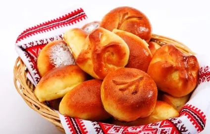 Рецепт пиріжків з дріжджового тіста на молоці, секрети вибору (дріжджового) Рецепт пиріжків з дріжджового тіста на молоці, секрети вибору