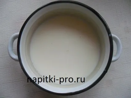 Рецепт молочного киселю з крохмалем просто і смачно (молочний кисіль рецепт крохмаль густий напій зварити) Рецепт молочного киселю з крохмалем просто і смачно