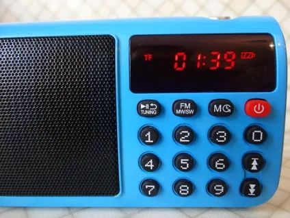 Rolton t50 - огляд бюджетної колонки з підтримкою mw, sw, fm діапазонів радіо (rolton) Rolton t50 - огляд бюджетної колонки з підтримкою mw, sw, fm діапазонів радіо