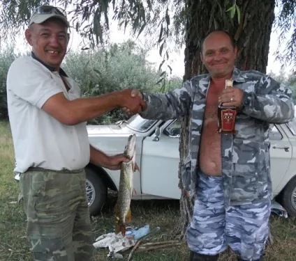 Риболовля на дніпрі в районі сіл Ольгівка, тягинка, Дніпряни (районі) Риболовля на дніпрі в районі сіл Ольгівка, тягинка, Дніпряни