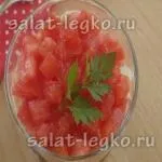 Салат з помідорів з яблуками