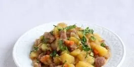 Салат «олів'є» з куркою (зі свіжим, солоним огірком) рецепти (салат) Салат «олів'є» з куркою (зі свіжим, солоним огірком) рецепти