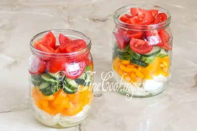 Салат з огірків, помідорів, перцю і цибулі на зиму - рецепт з фото (лука) Салат з огірків, помідорів, перцю і цибулі на зиму - рецепт з фото