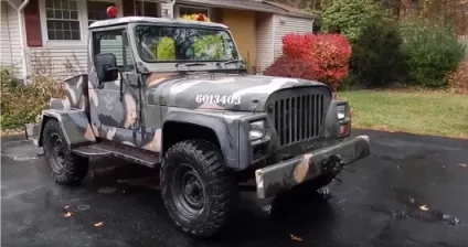 Сім невідомих позашляховиків марки jeep (поштової) Сім невідомих позашляховиків марки jeep