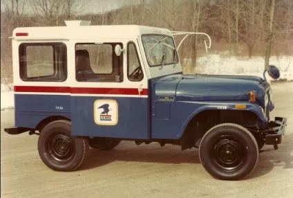 Сім невідомих позашляховиків марки jeep (сім) Сім невідомих позашляховиків марки jeep